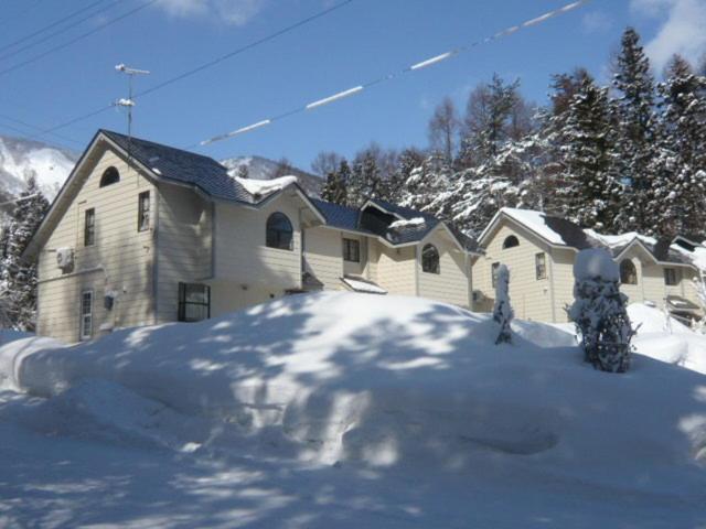 Hakuba Royal Suites Exterior photo